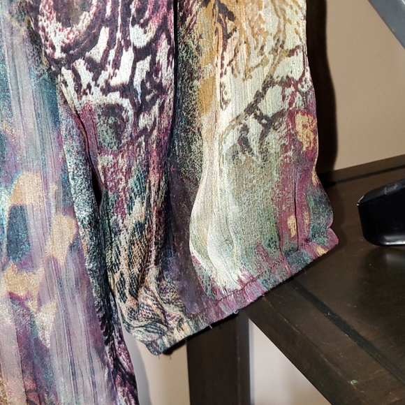 Dress Barn Blouse - Picture 3 of 8